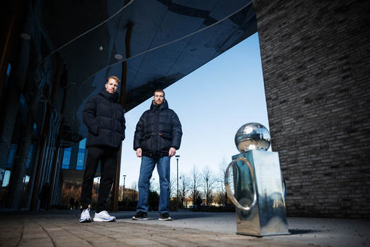 Samuel Gustafson och Simon Gustafson med Lennart Johanssons