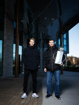 Samuel Gustafson och Simon Gustafson med Lennart Johanssons