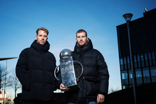 Samuel Gustafson och Simon Gustafson med Lennart Johanssons