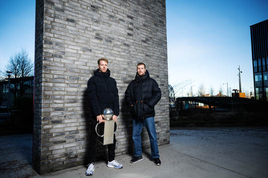 Samuel Gustafson och Simon Gustafson med Lennart Johanssons