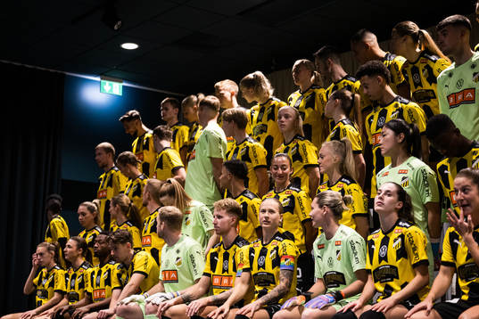 Samuel Gustafson och Filippa Curmark i samband med att dam-
