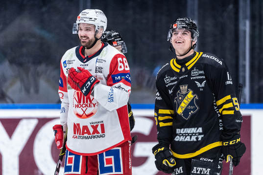 Västerviks Joakim Hagelin och AIKs Albert Lyckåsen