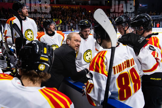Brynäs assisterande tränare Kalle Kaskinen
