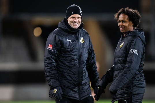 Häckens tränare Robert Vilahamn och Hanna Lofthammar