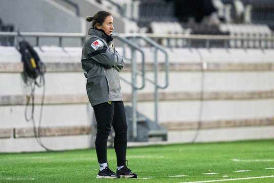 Häckens assisterande tränare Bri Campos
