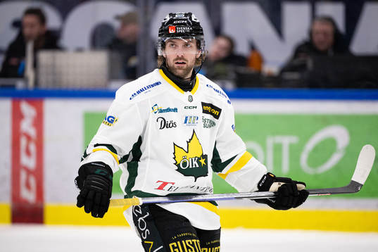 Östersunds Aaron Luchuk