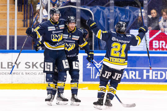 HV71s Sam Vigneault jublar