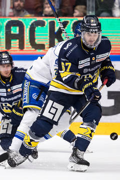 HV71s Oliwer Kaski