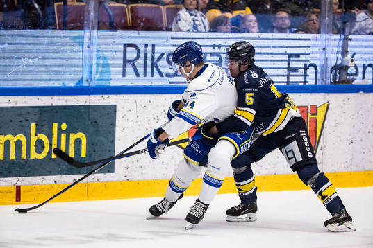 Leksands Carter Ashton och HV71s Victor Sjöholm