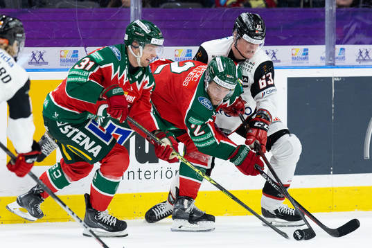Frölundas Nicklas Lasu och Christian Folin mot Malmö