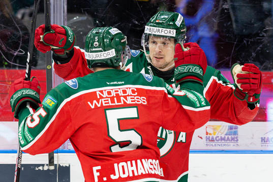 Frölundas Filip Johansson och Nicklas Lasu jublar