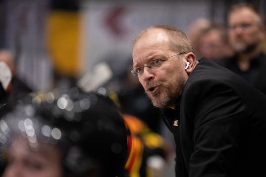 Brynäs assisterande tränare Kalle Kaskinen