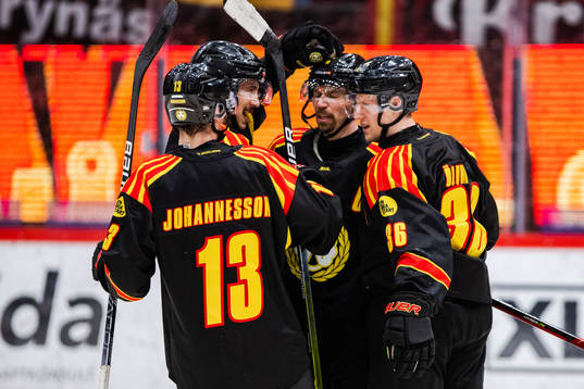 Brynäs Anton Rödin jublar