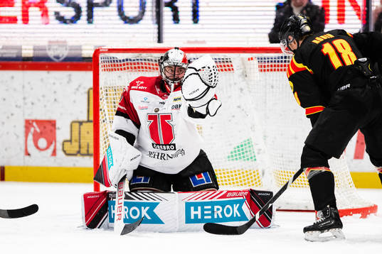 Örebros målvakt Jhonas Enroth