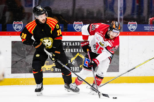 Brynäs Oula Palve och Örebros Emil Larsson