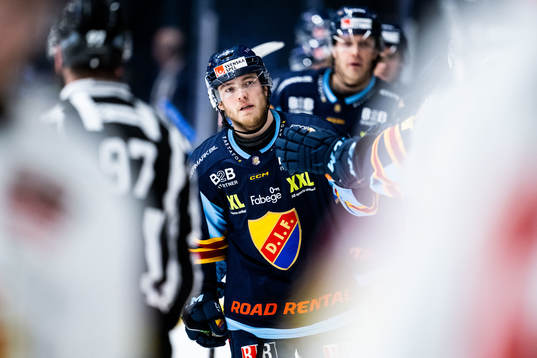 Djurgårdens Emil Berglund jublar
