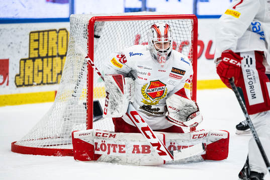 Almtunas målvakt Oliver Håkansson
