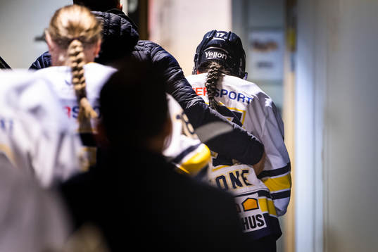 HV71s Danielle Stone kliver av skadad