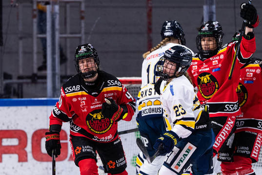 Luleås Noora Tulus jublar