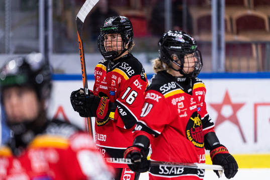 Luleås Petra Nieminen och Noora Tulus deppar