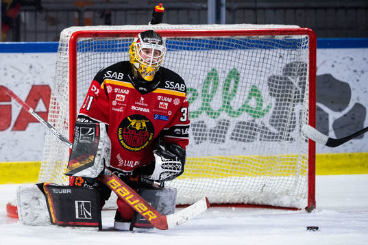 Luleås målvakt Frida Axell deppar