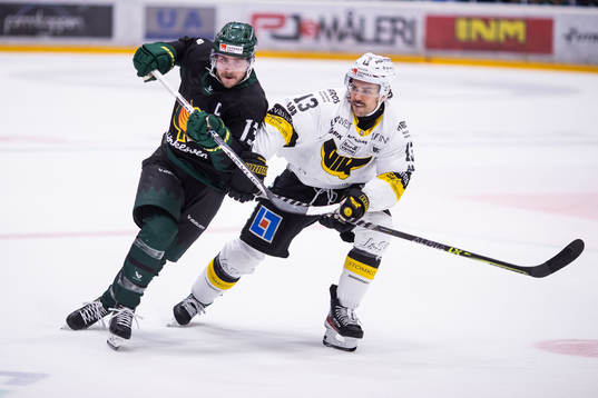 Björklövens Fredric Andersson och Västerås Trevor Cheek