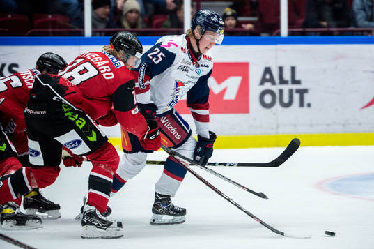 Malmö Redhawks Marcus Sylvegård och Linköpings Filip
