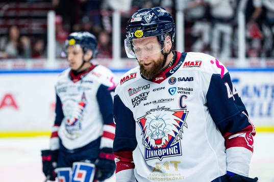 Linköpings Jonas Junland deppar