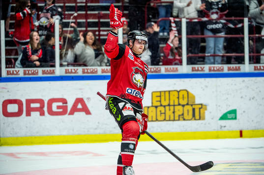 Malmö Redhawks Kim Rosdahl jublar