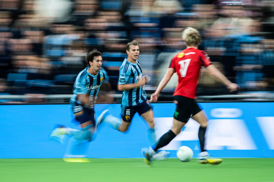 Djurgårdens Gustav Wikheim och Elias Andersson mot
