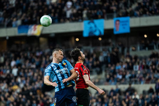 Djurgårdens Piotr Johansson och Brommapojkarnas Marijan