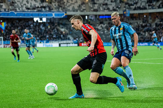 Brommapojkarnas Samuel Leach Holm och Djurgårdens Victor