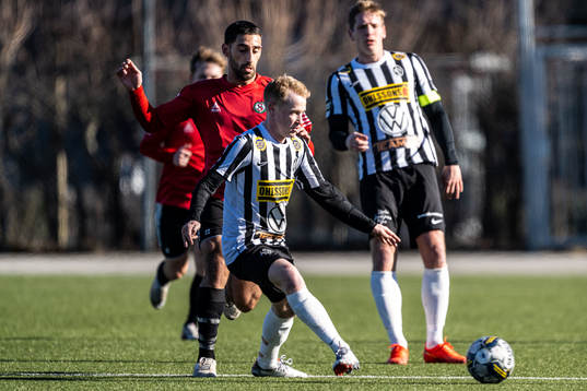 Örebros Lucas Shlimon och Landskronas David Edvardsson