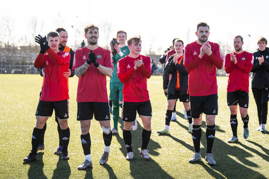 Örebros spelare jublar
