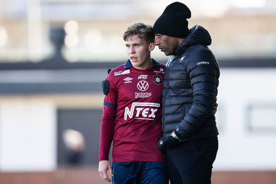Örgrytes Isak Dahlqvist och tränare Jeffrey Aubynn