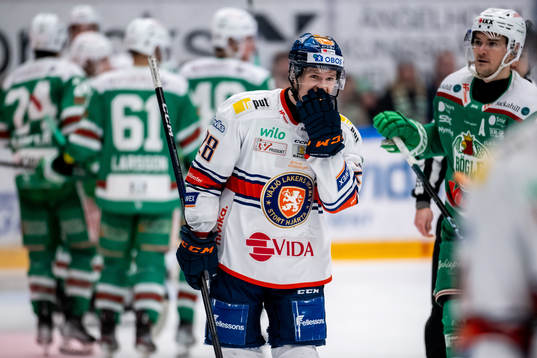 Växjös Hugo Gustafsson  deppar