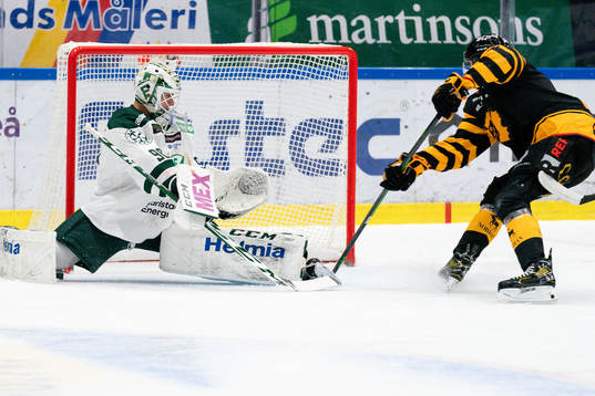 Färjestads målvakt Matthew Tomkins och Skellefteås