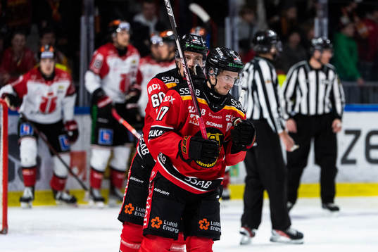 Luleås Julius Honka och Isac Brännström deppar