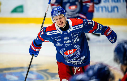 Oskarshamns Antti Suomela jublar