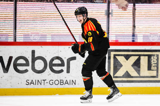 Brynäs Linus Ölund jublar