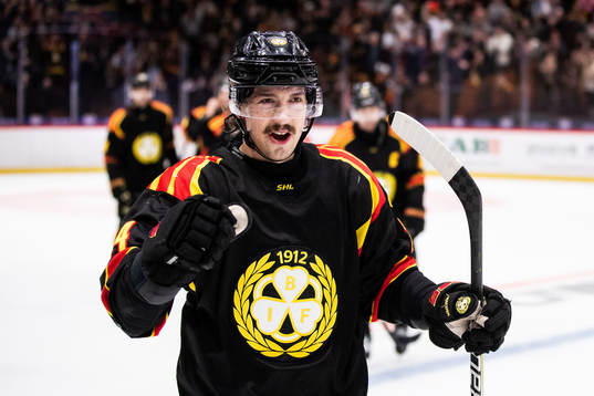 Brynäs Hannes Björninen jublar