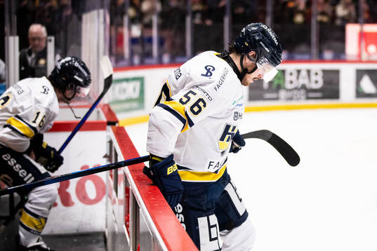 HV71s Fredrik Forsberg deppar