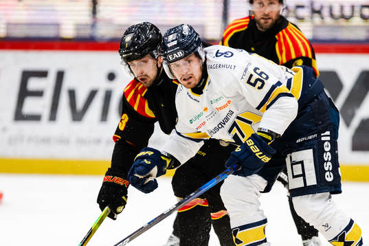 Brynäs Niklas Friman och HV71s Fredrik Forsberg