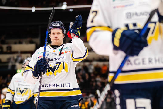 HV71s Simon Önerud deppar