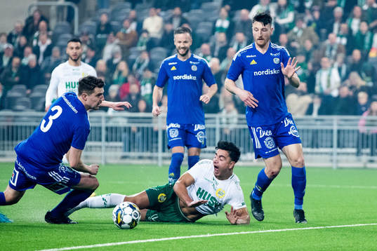 Hammarbys Jusef Erabi reagerar