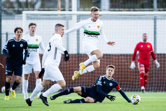 Utsiktens Erik Westermark och GAIS Joackim Åberg