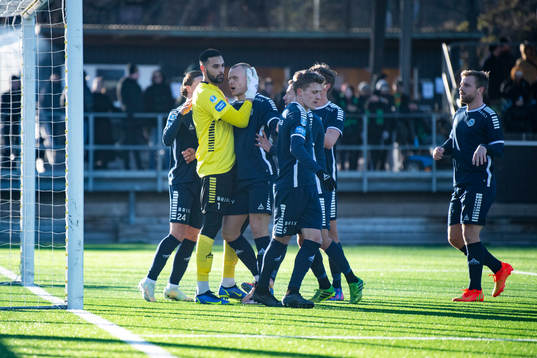 Utsiktens spelare jublar