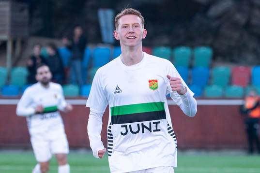 GAIS målskytt Julius Lindberg jublar