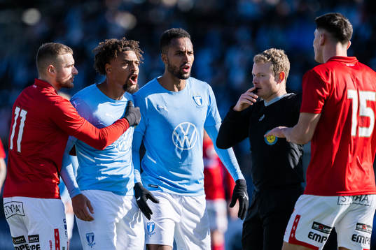 Malmö FFs Gabriel Busanello och Isaac Kiese Thelin
