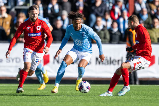 Degerfors Abdelkarim Mammar Chaouche och Malmö FFs Joseph